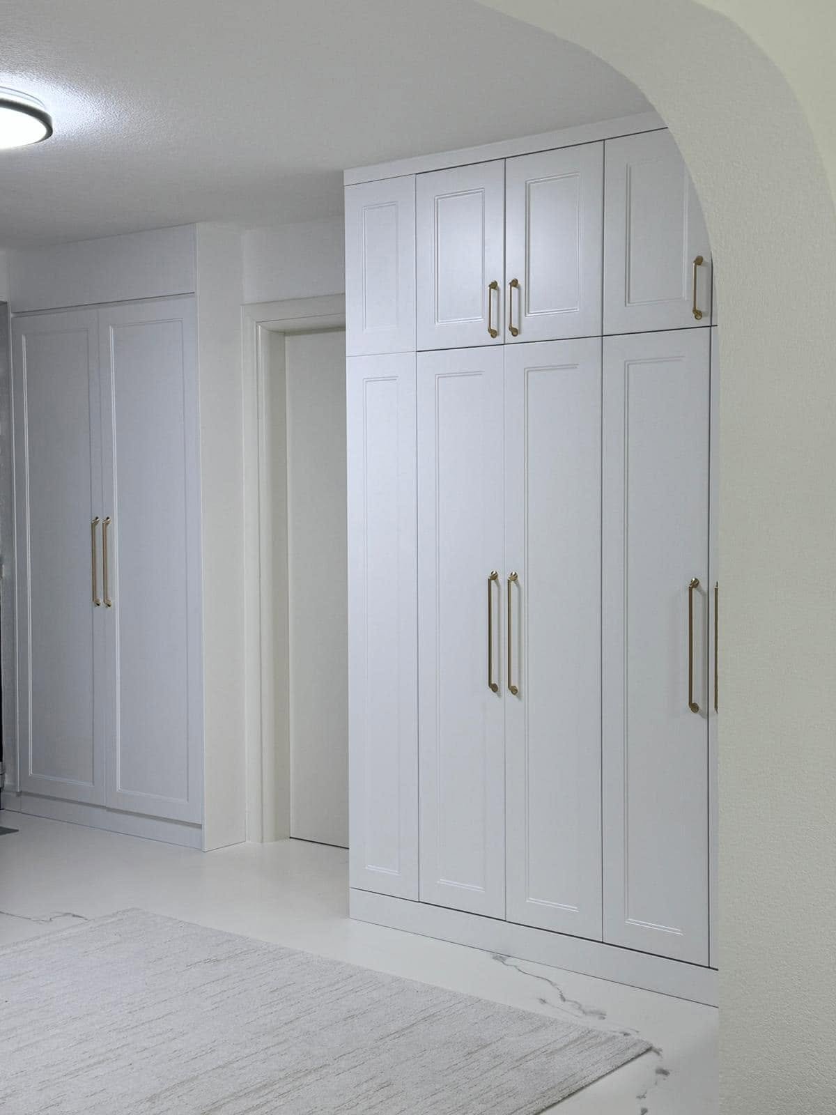 Classic White Kitchen — view 5