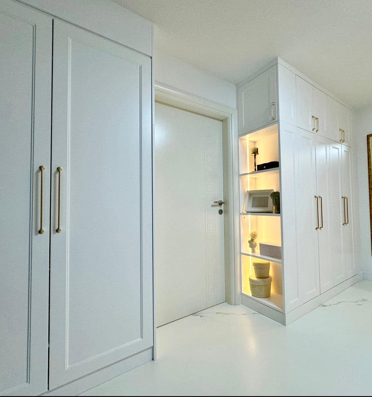Classic White Kitchen — view 3